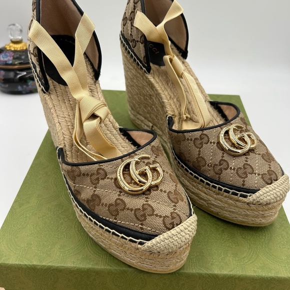 Women’s Gucci, Pilar GG ankle tie, espadrille platform wedge sandal size 42 - Picture 3 of 11